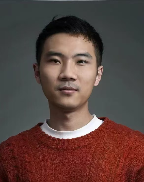 谭维